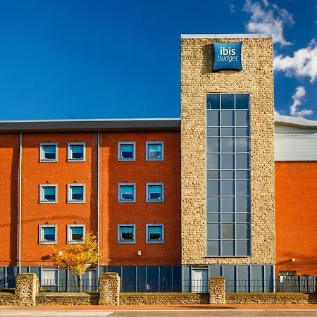 Ibis Budget Arena 2*