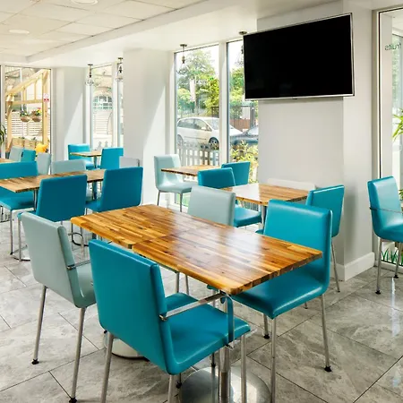 Ibis Budget Arena Hotel